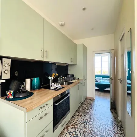 De La La Perle Du Laonnois * Laon