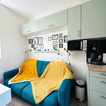 De La La Perle Du Laonnois